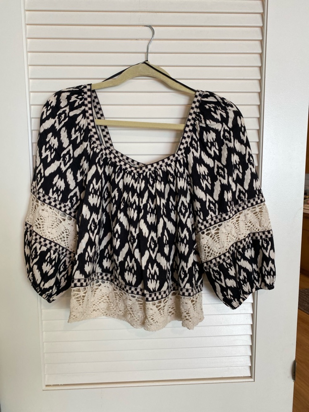 Christian Siriano Black and Cream Crocheted Boho Blouse